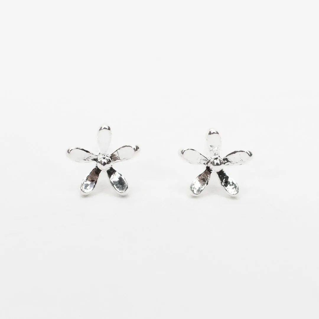 Silver Daisy Studs